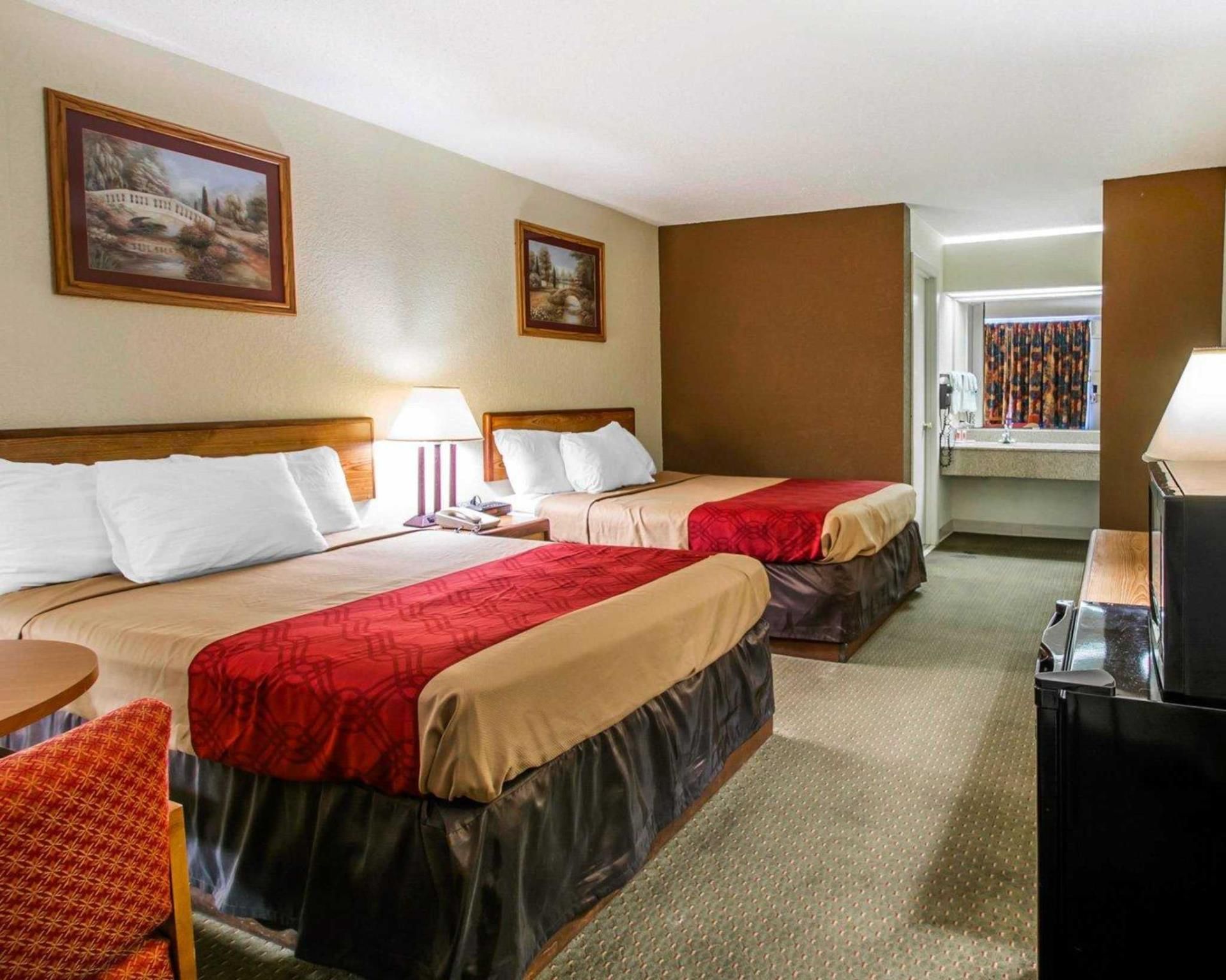 2 Double Beds, Smoking