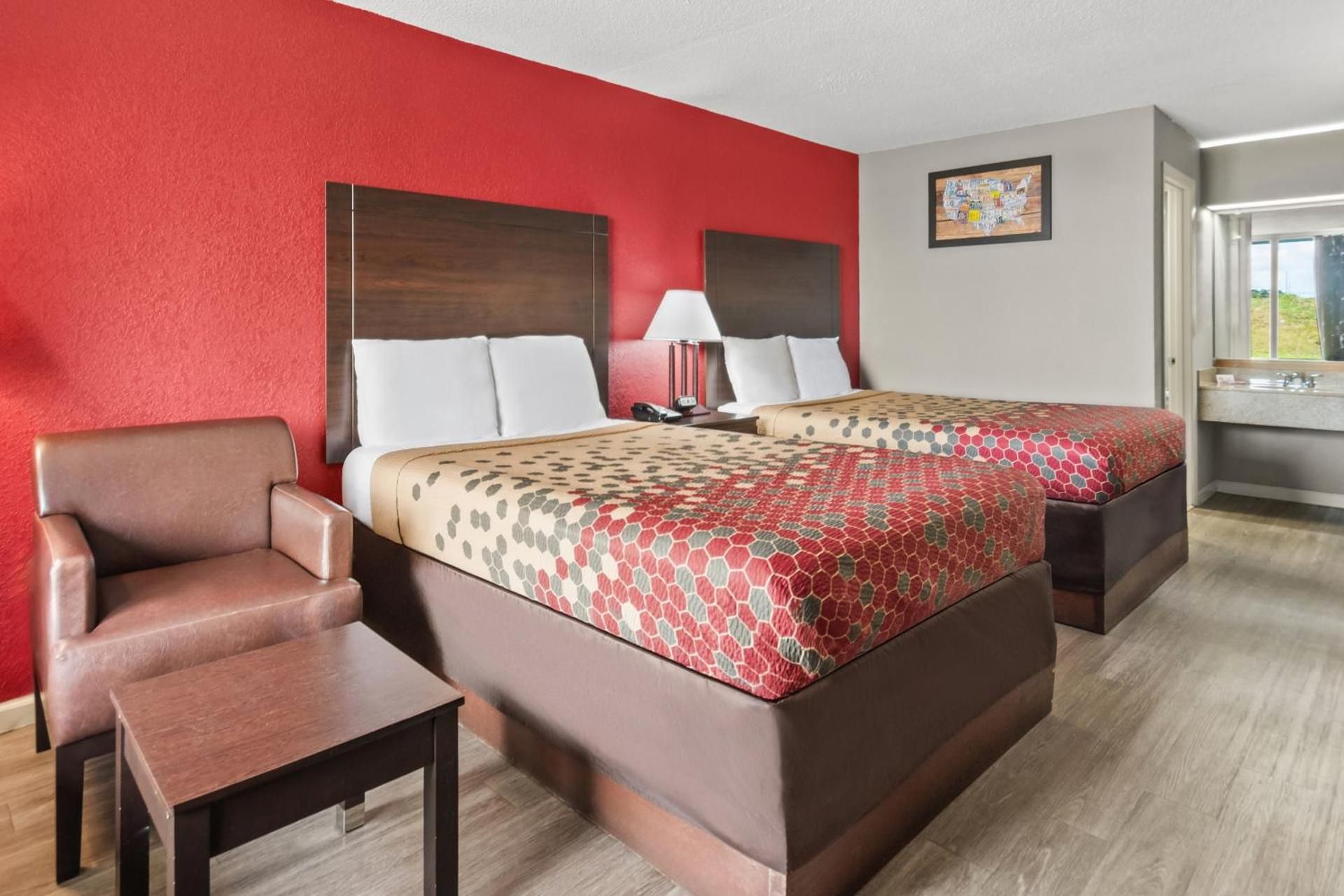 Econo Lodge Andalusia Double Room 3