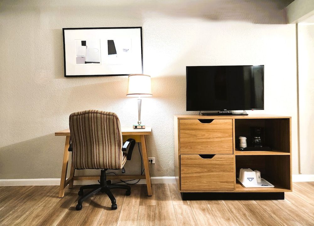 undefined Days Inn by Wyndham Denver Downtown 9