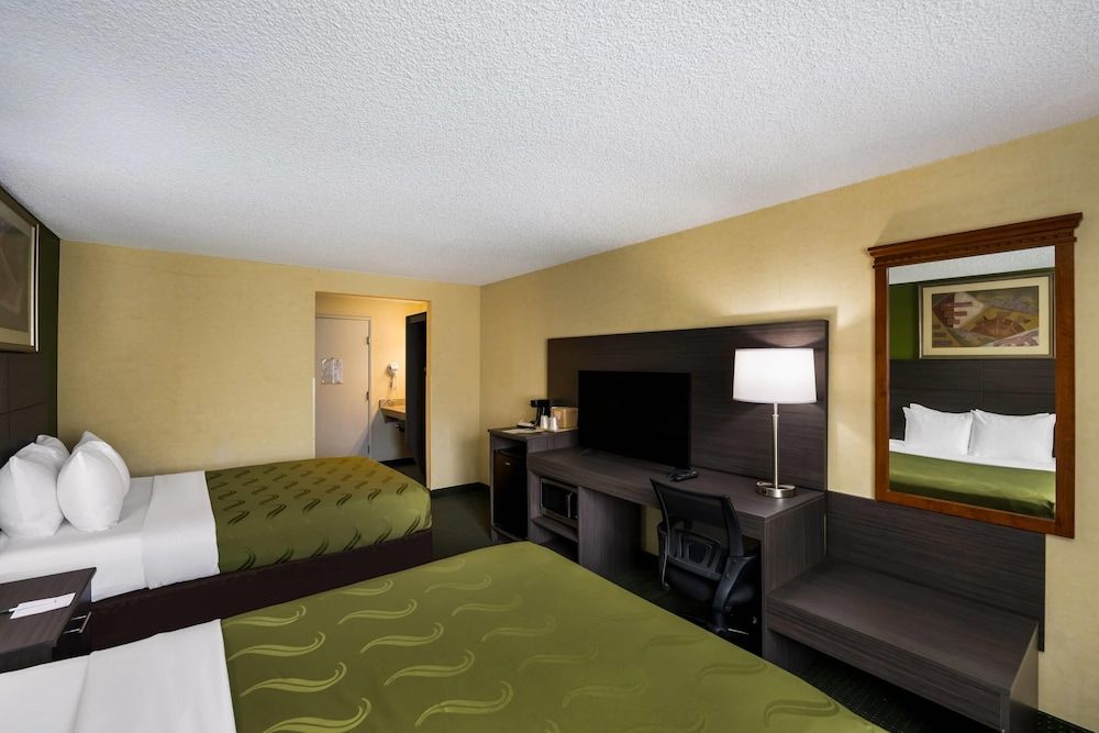 Room, 2 Queen Beds, Accessible, Non Smoking