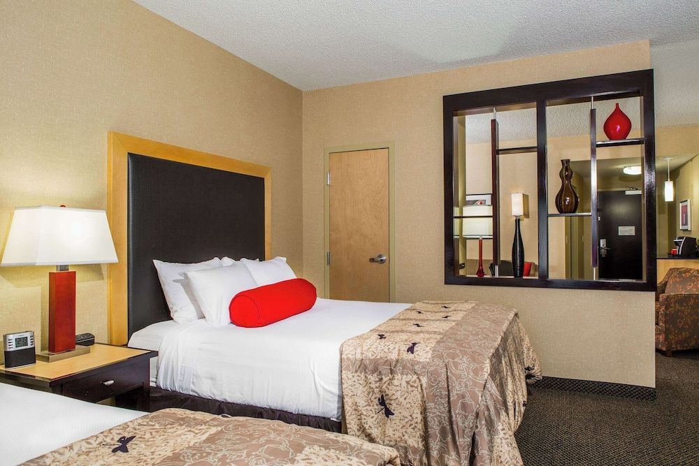 Suite, 2 Queen Beds, Non Smoking
