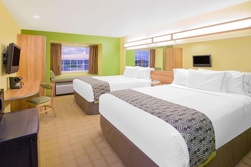 Deluxe Room, 2 Queen Beds, Mobility Accessible, Non Smoking (Bathtub w/ Grab Bars)