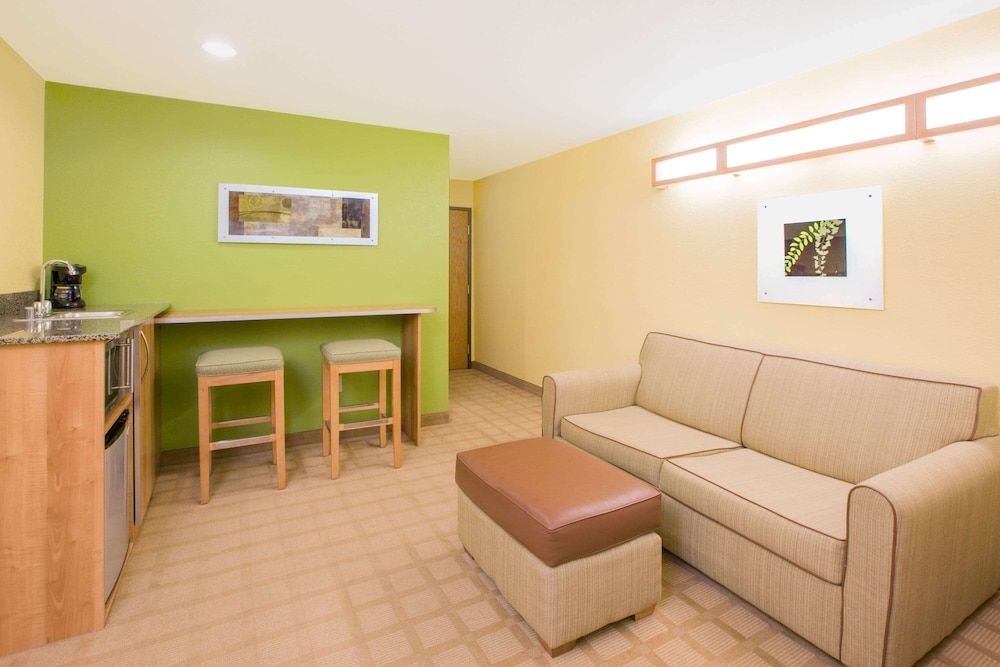 Studio Suite, 1 Queen Bed, Non Smoking
