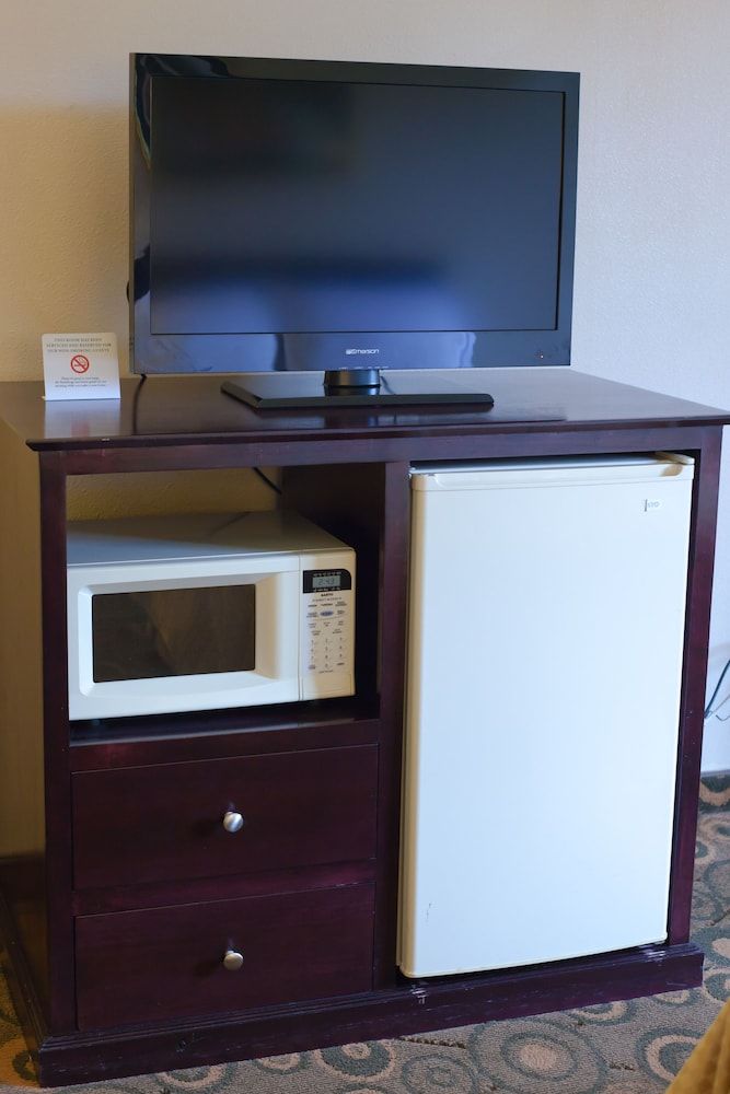 Timberlake Motel Standard Room, 1 King Bed, Non Smoking 3