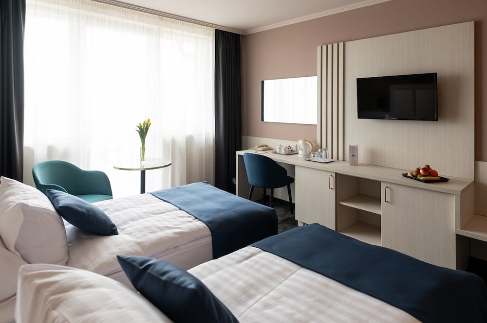 Airport Hotel Budapest Superior Double or Twin Room 3