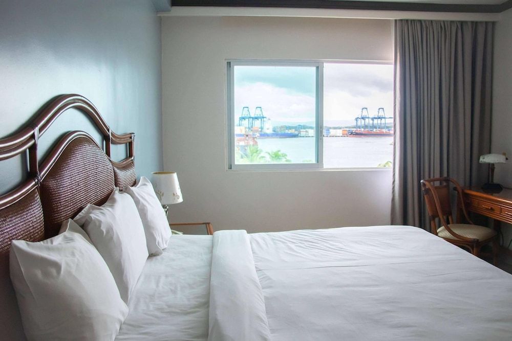 Executive Room, 1 King Bed, Non Smoking