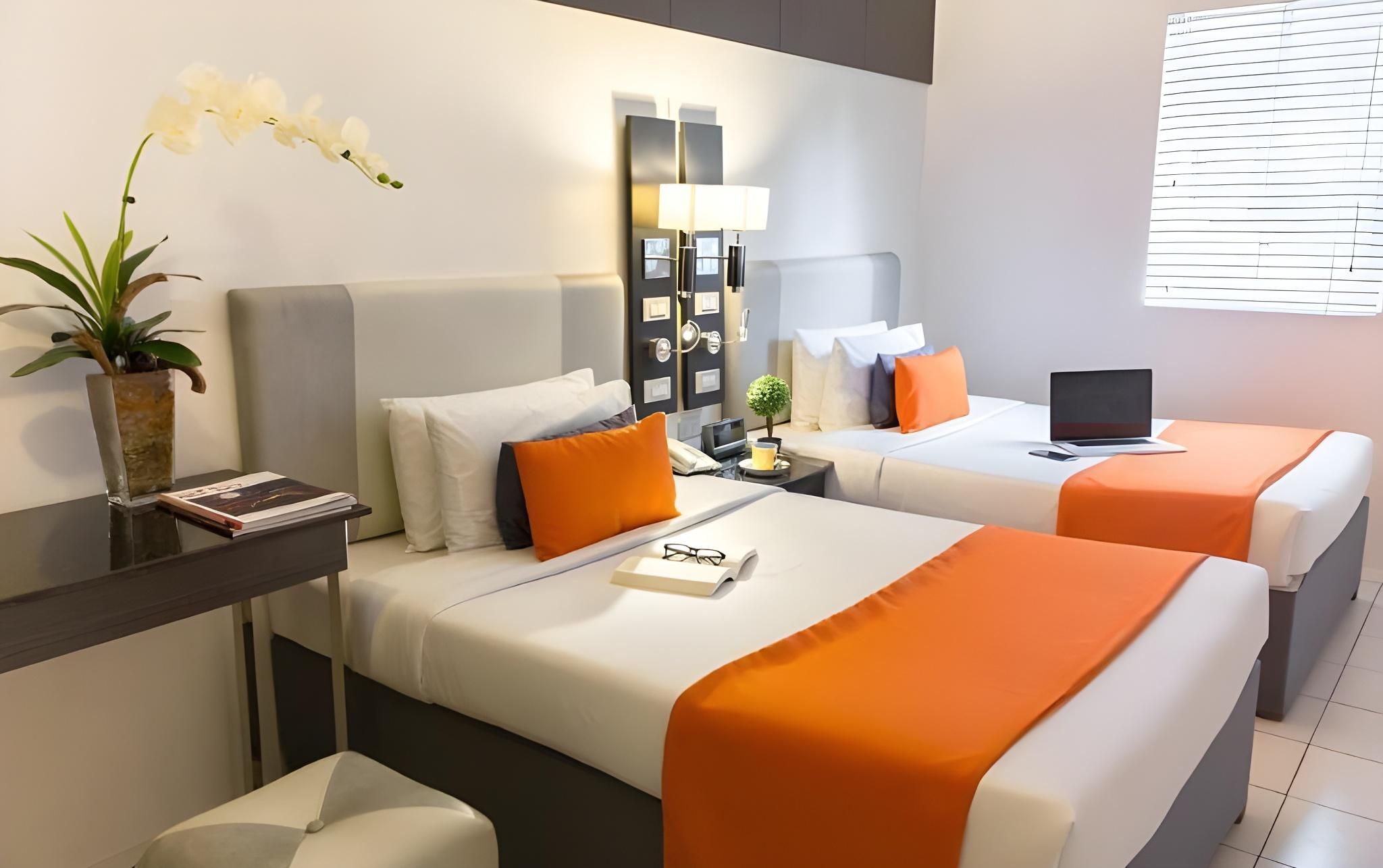 undefined Majestic Hotel (formerly Octagon Mansion Hotel) 10