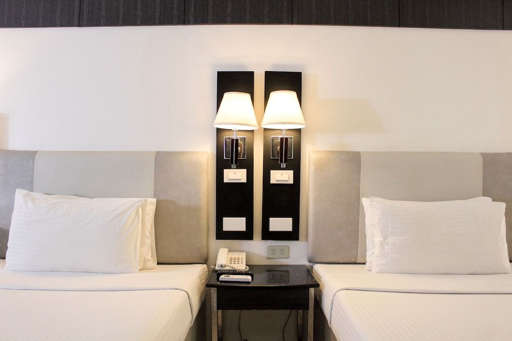 Majestic Hotel (formerly Octagon Mansion Hotel) Regular Room (2 Beds) 6