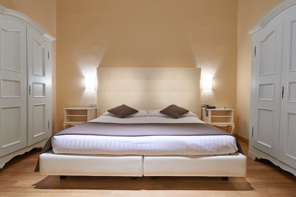 Hotel Cosimo De' Medici Standard Double or Twin Room 11