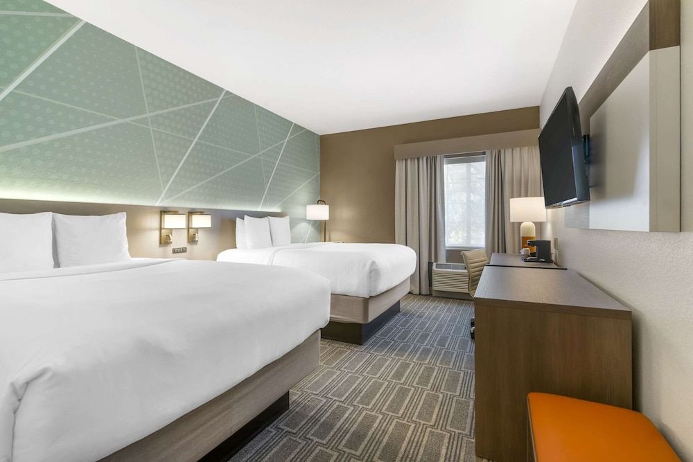Standard Room, 2 Queen Beds, Non Smoking