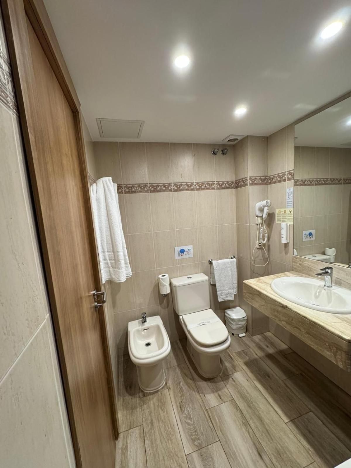 Family Room - 3 Beds