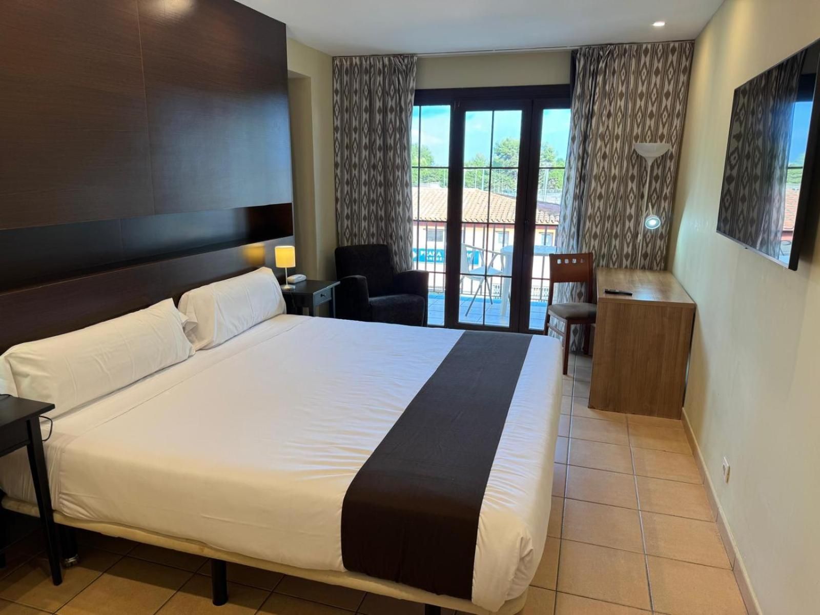 Family Room - 3 Beds