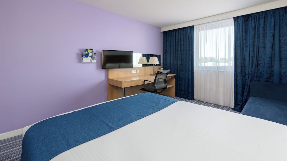 Standard Room, 1 Double Bed with Sofa bed (with Free Hot Breakfast)