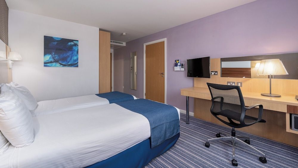 Standard Room, 2 Twin Beds (with Free Hot Breakfast)