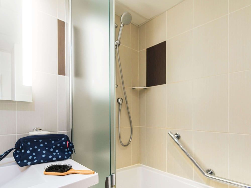 undefined ibis Styles Nice Aéroport Arenas 9