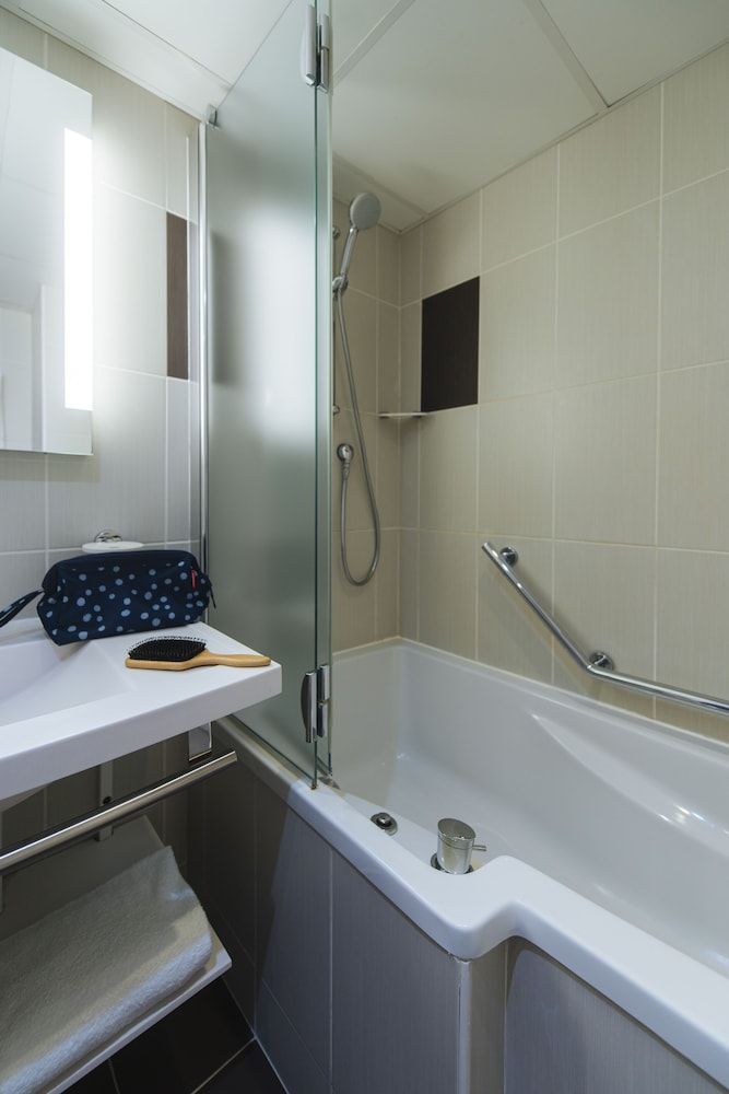 undefined ibis Styles Nice Aéroport Arenas 8