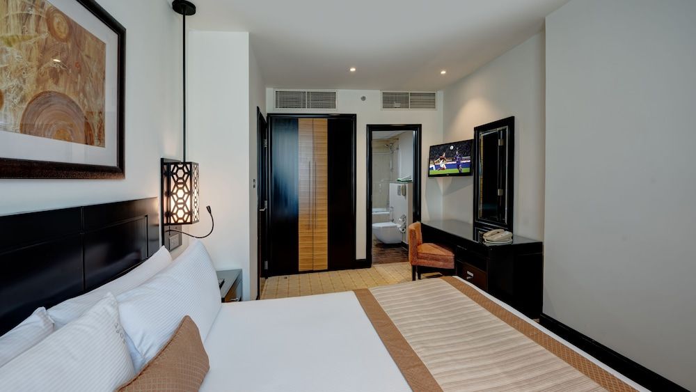 Suite, 1 Bedroom, City View