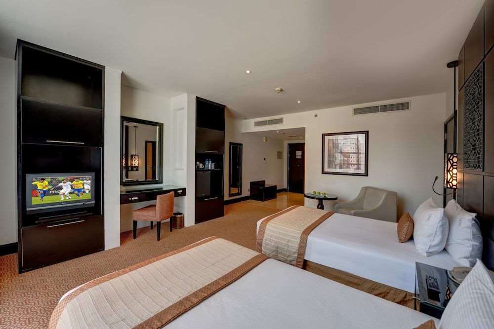 Standard Room, 2 Twin Beds, Accessible, City View