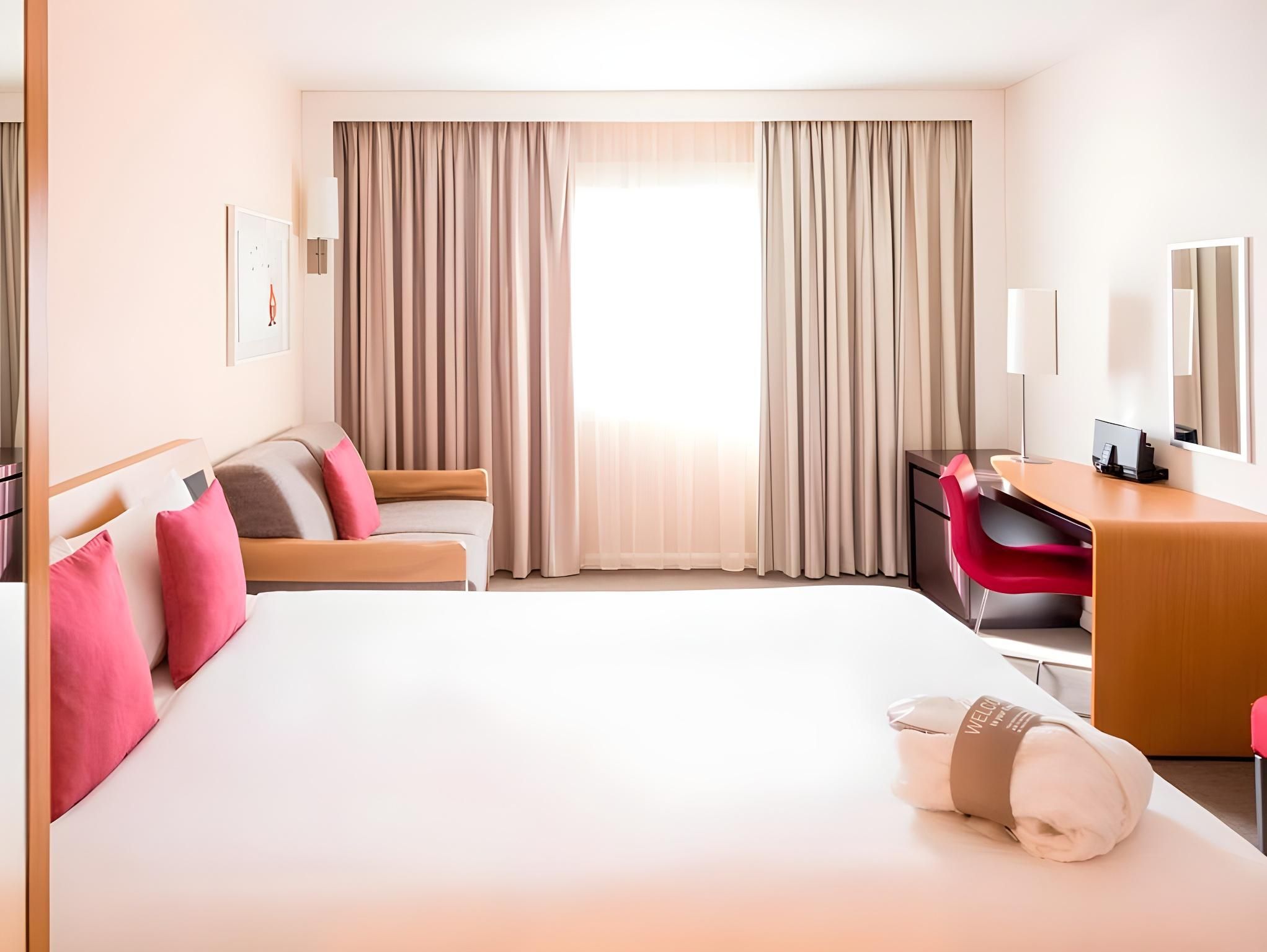 undefined Novotel London Paddington 9