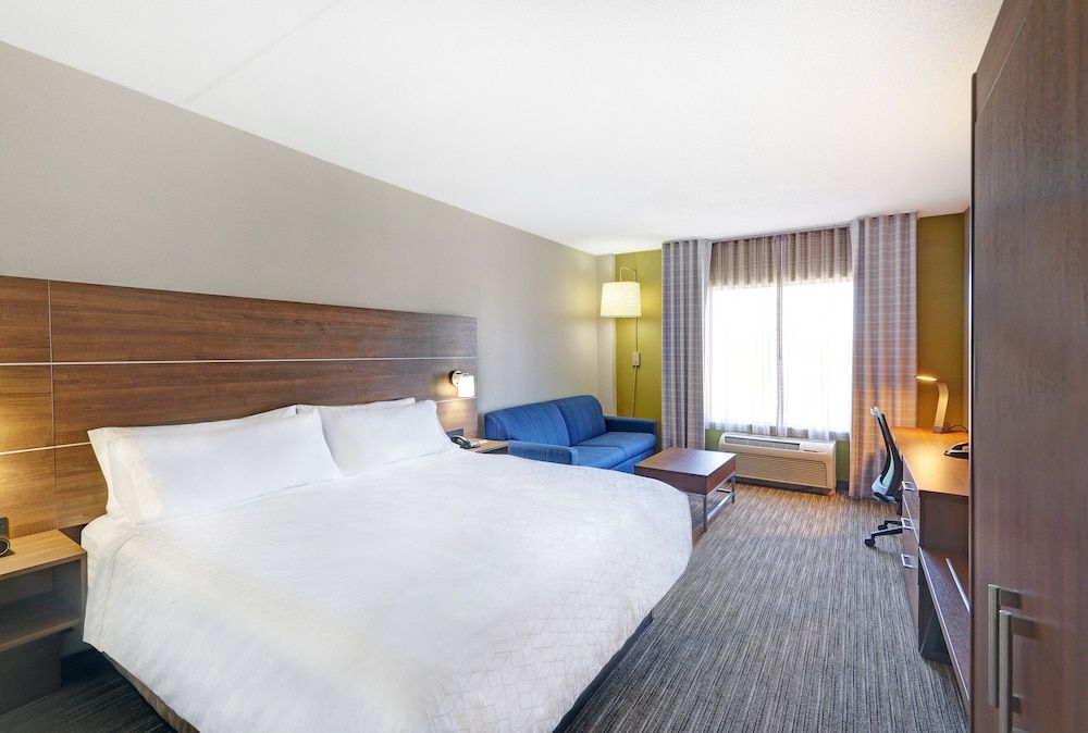 Standard Room, 1 King Bed (Leisure)