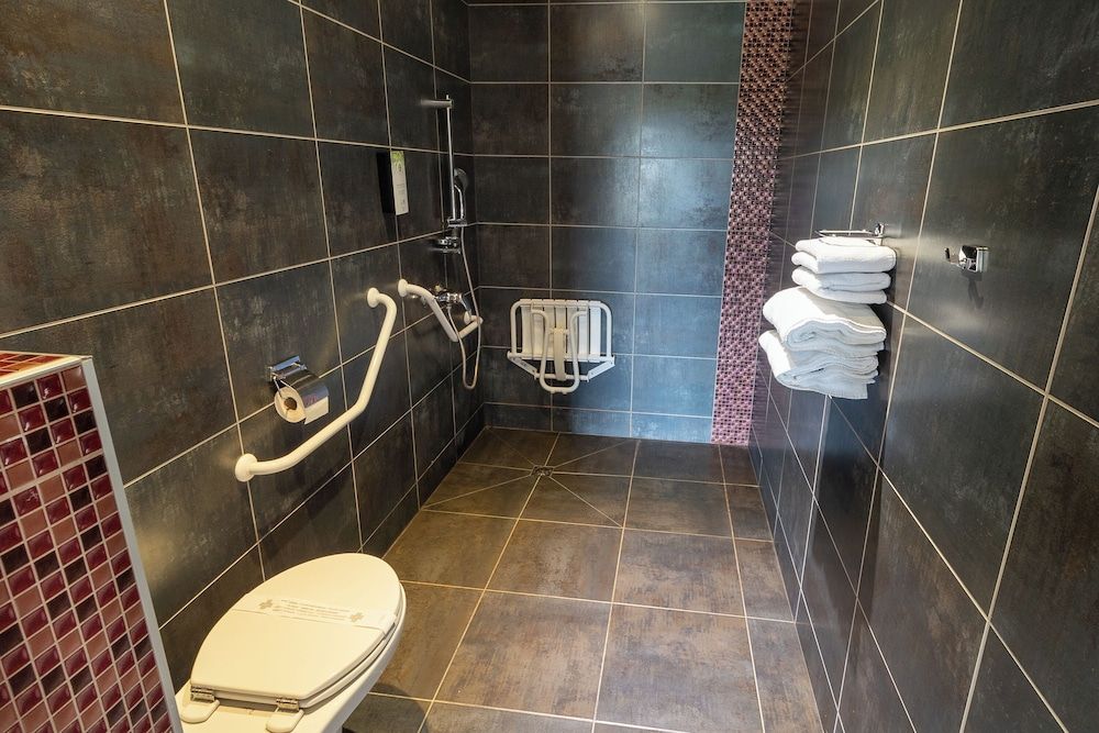 Kyriad Auxerre - Appoigny Standard Room, 1 Double Bed 8