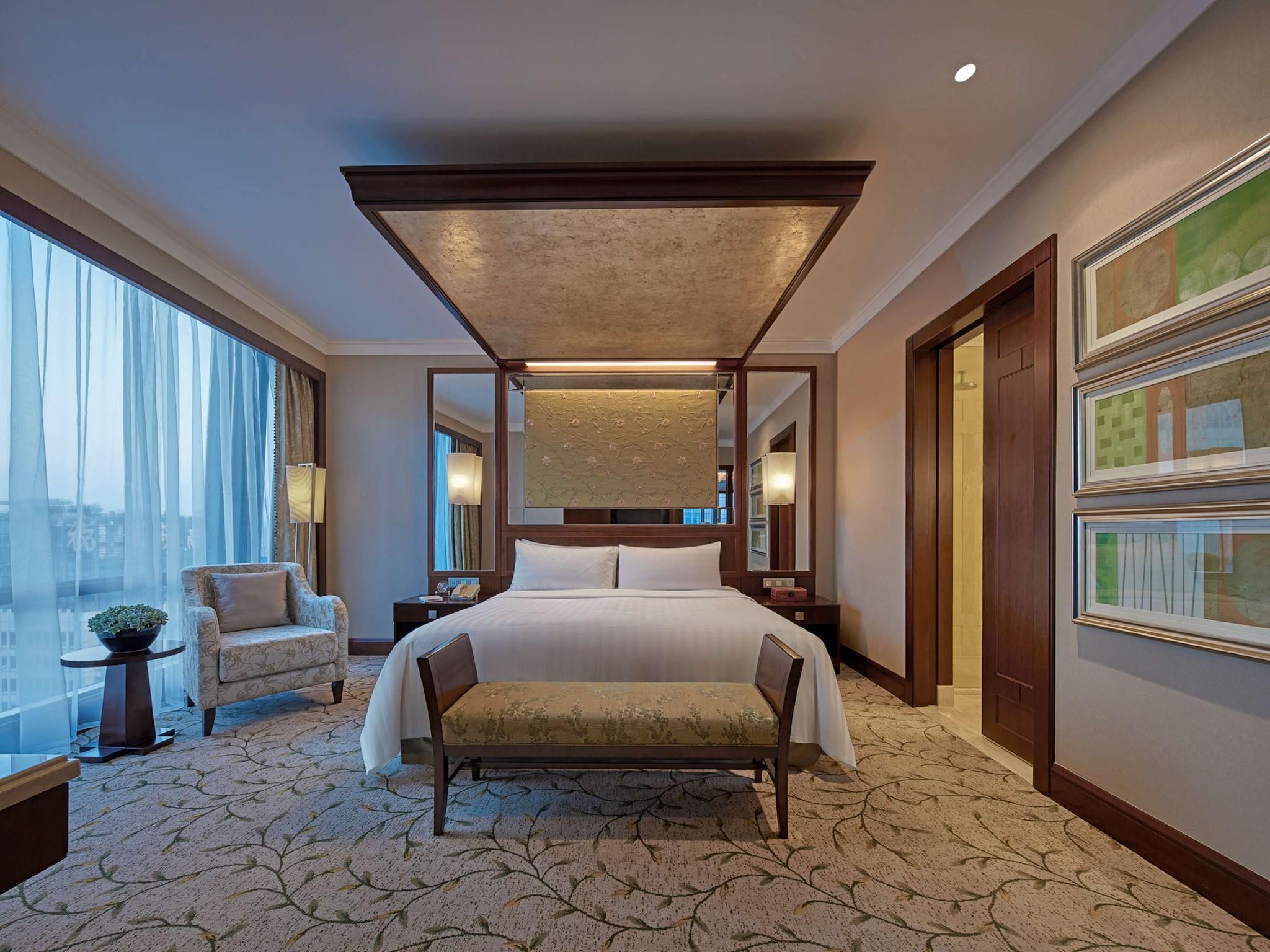 Executive Suite 1 King Bed