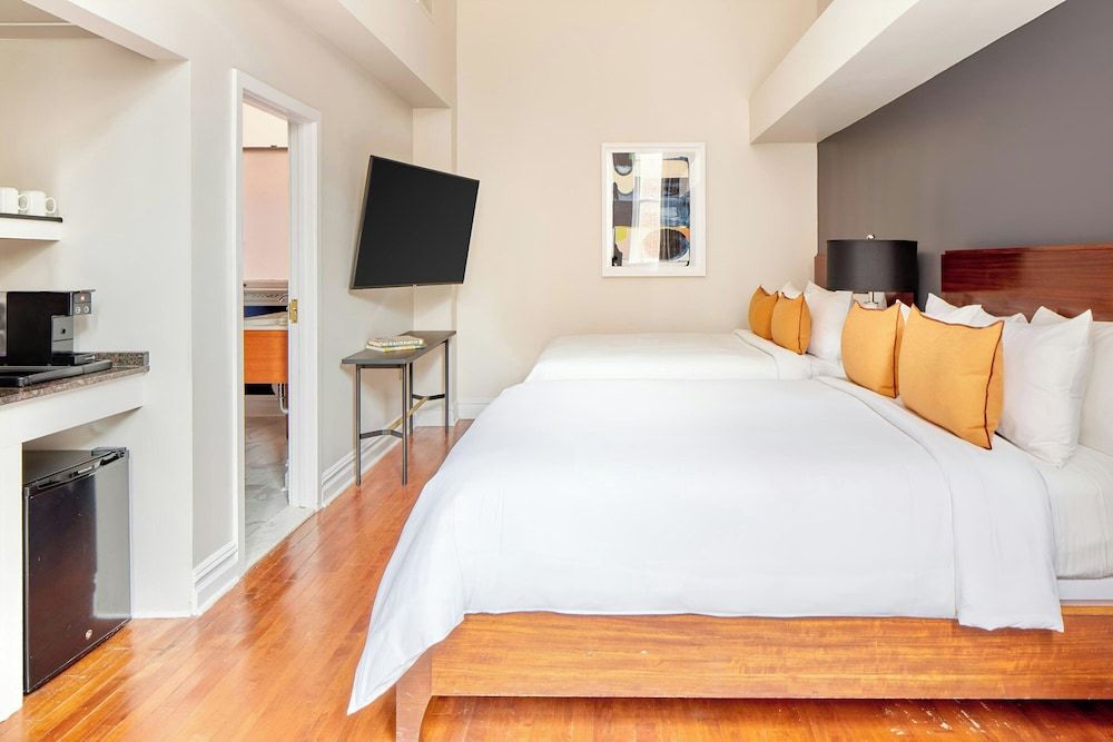Room, 2 Queen Beds