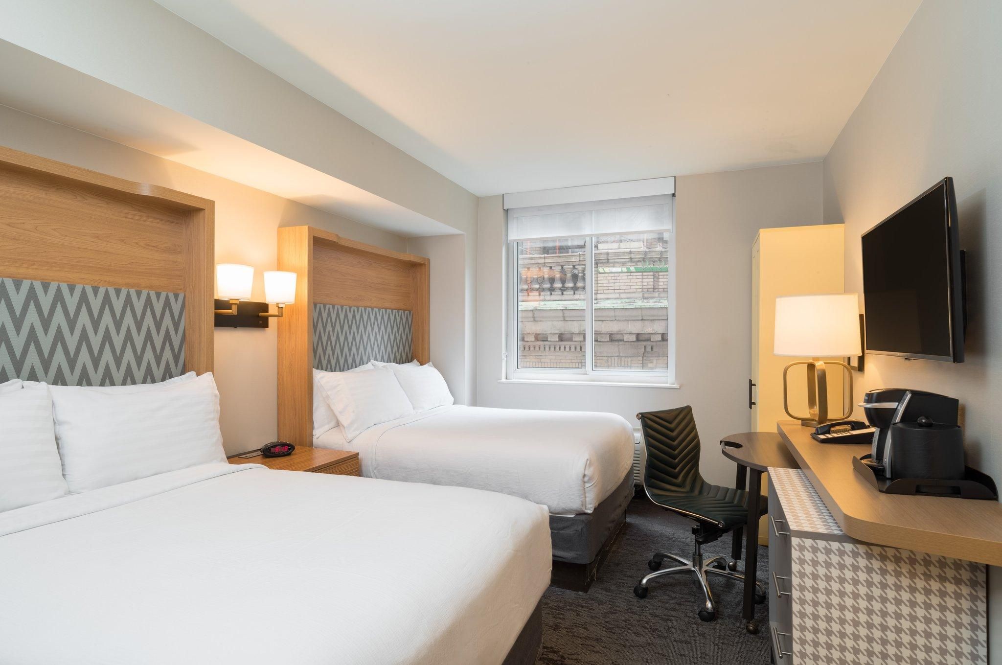 2 Double Beds Nonsmoking
