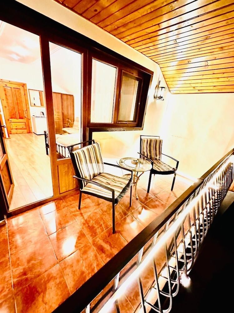 Hotel British House 