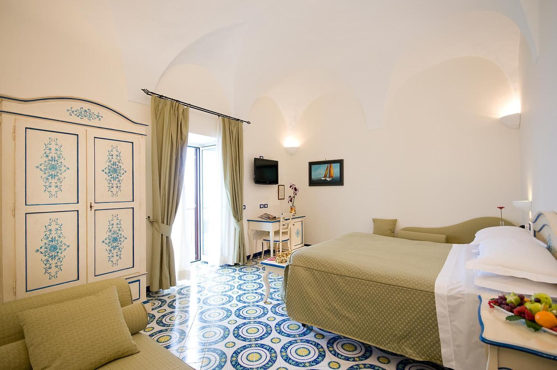 Quadruple Room with Sea View