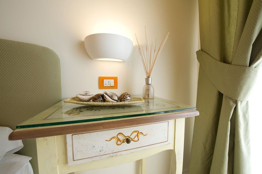 Hotel Margherita Superior Double Room, Sea View 11