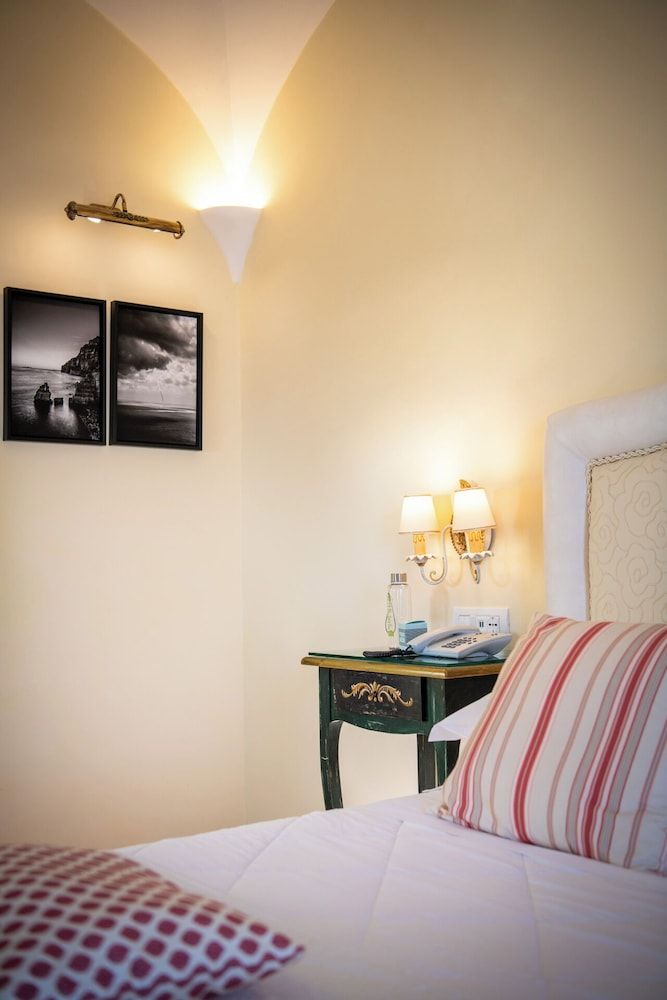 Hotel Margherita Double Room, Garden View 9