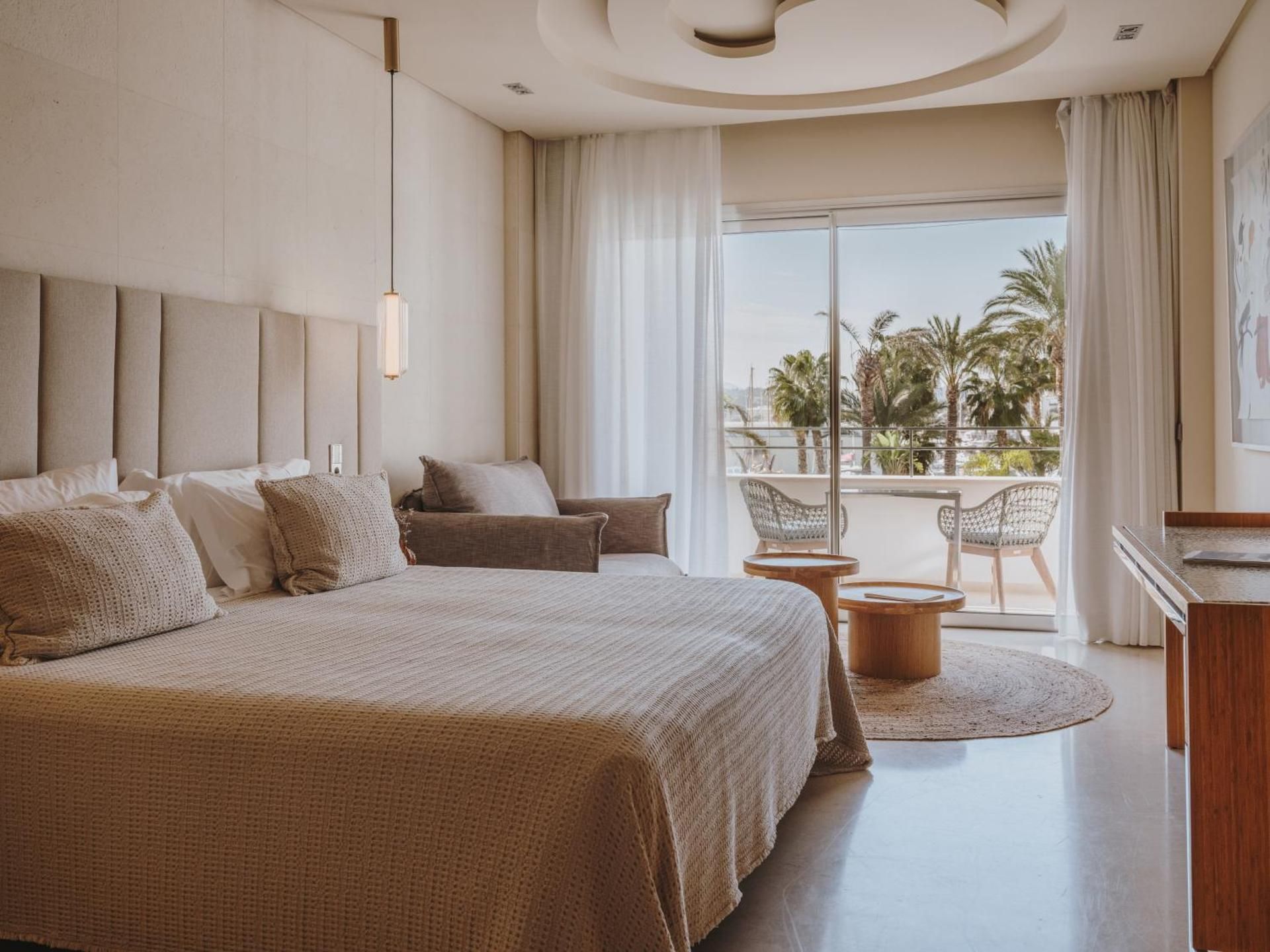 Deluxe Double Room with Terrace, Pool View & SPA access