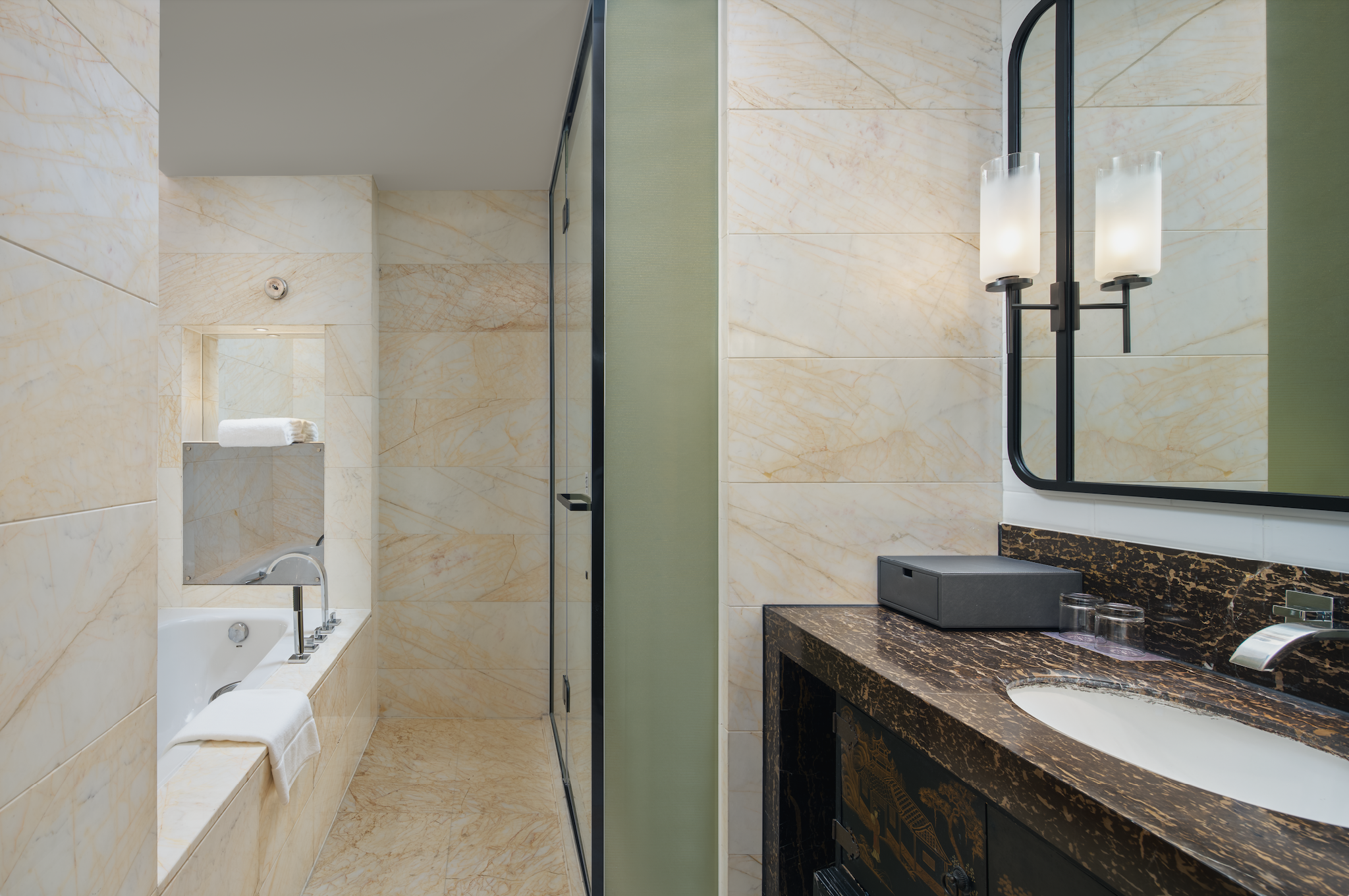Premium River View Suite, Suite, 1 King, River view