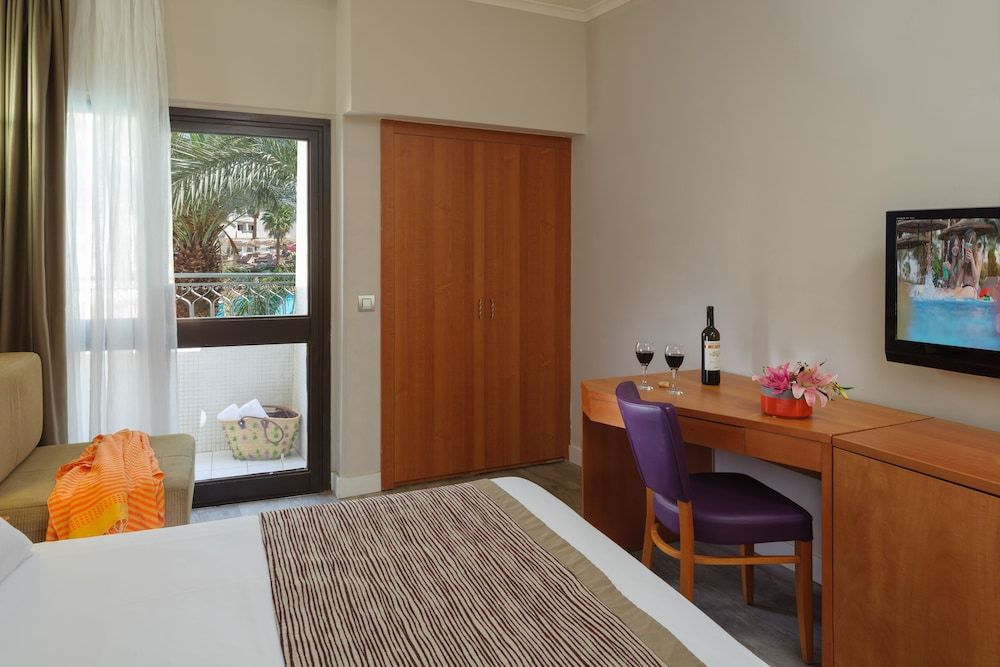 Leonardo Privilege Hotel Eilat Superior Room, Pool View 4