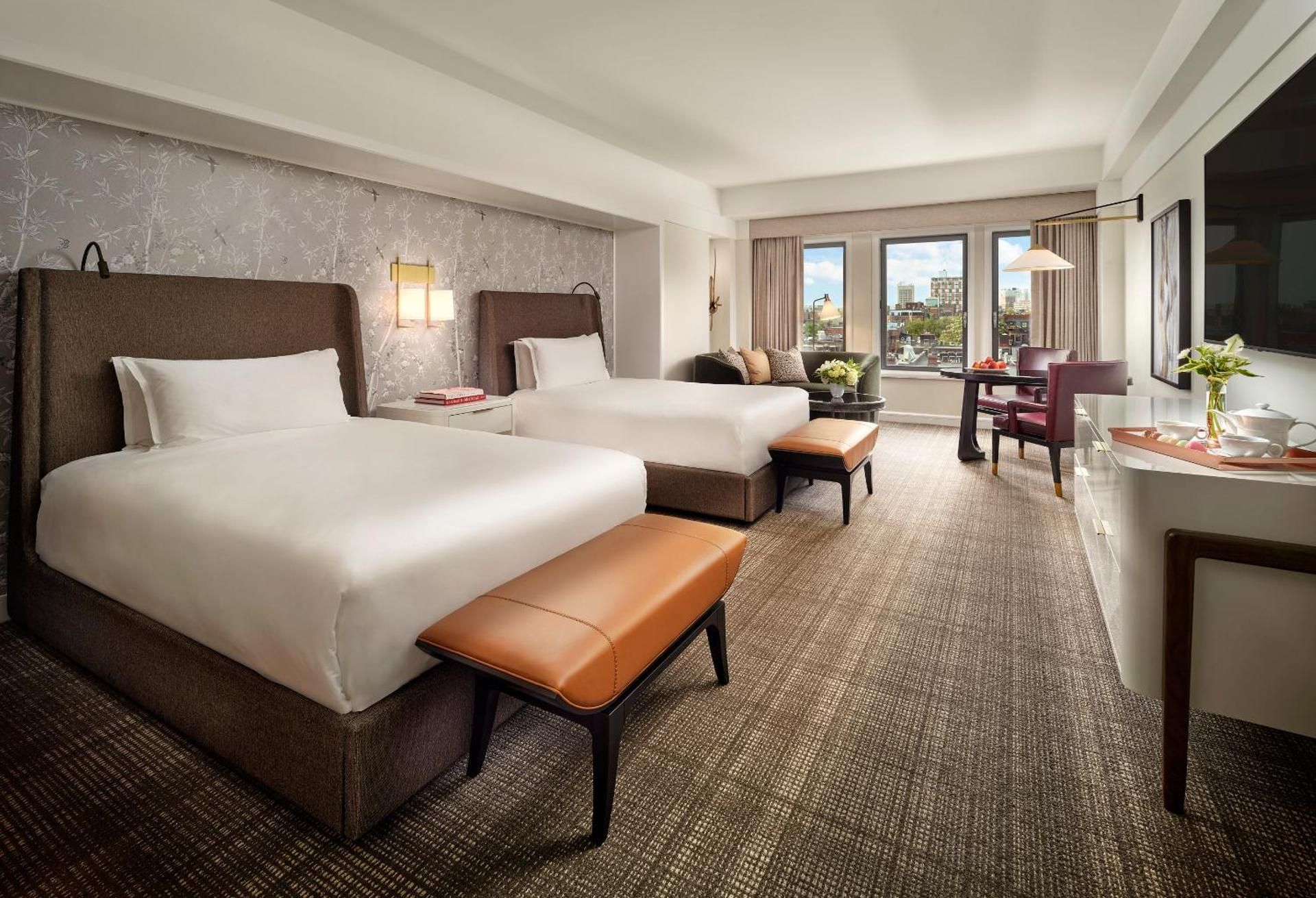 Premier City View Double Room Accessible - Roll-In Shower