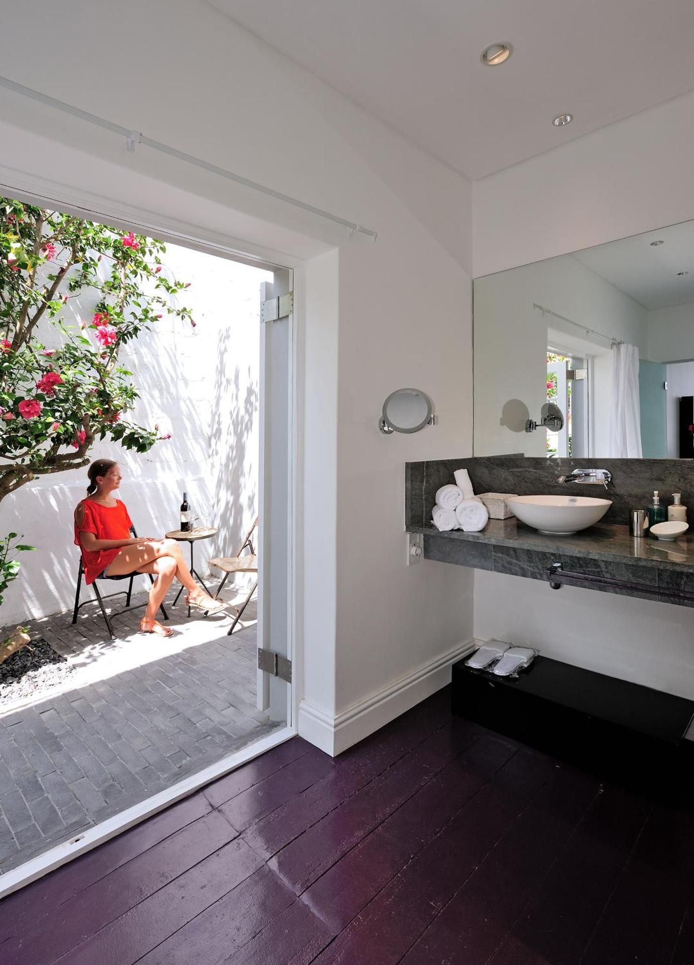 Deluxe Double Room with Garden View