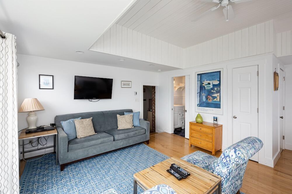 The Masthead Resort Waterfront Penthouse 5