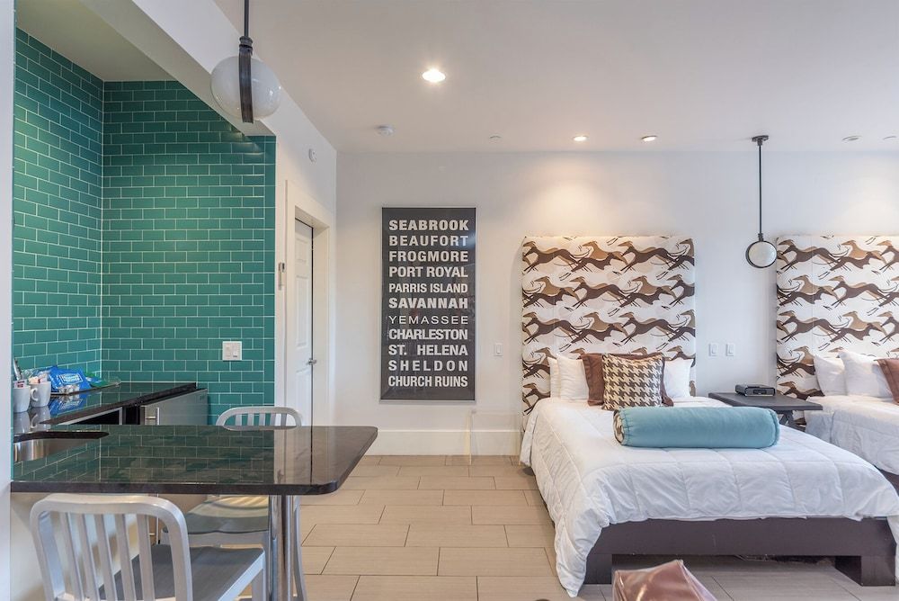 Beaufort Inn Greyhound Flat 2