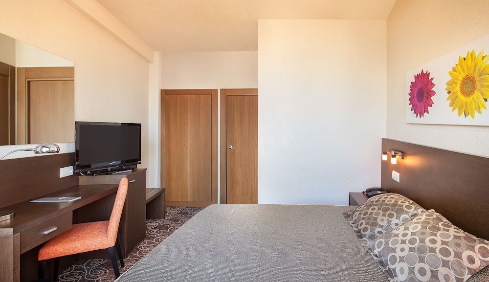 Single Room, Terrace, City View