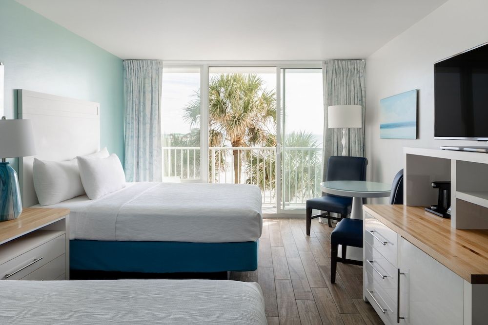 Tides Folly Beach, Charleston's Oceanfront Hotel Superior Oceanfront Two Queen 2