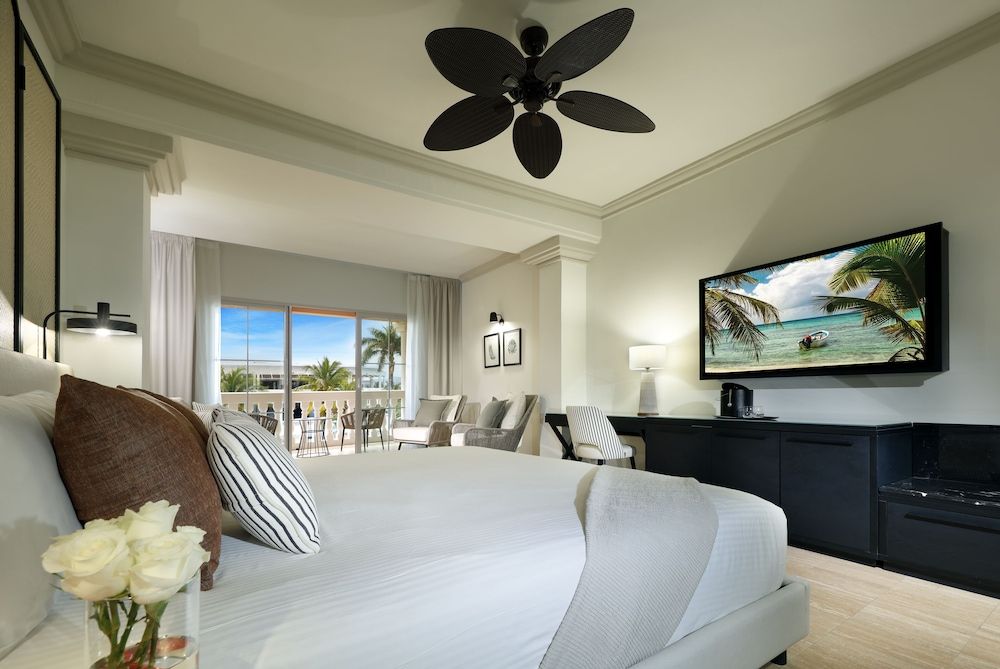 Grand Palladium Jamaica Resort & Spa All Inclusive Junior Suite, Poolside 2