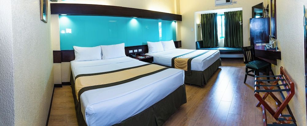 Room, 2 Queen Beds, Non Smoking