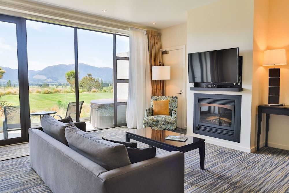 Braemar Lodge And Spa Deluxe Spa Suite 6