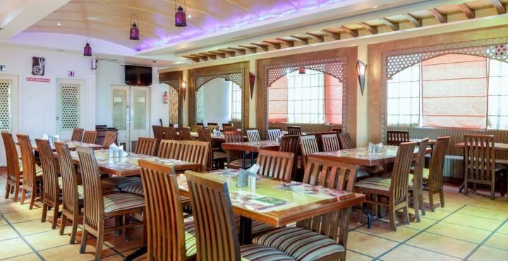Food & Dining