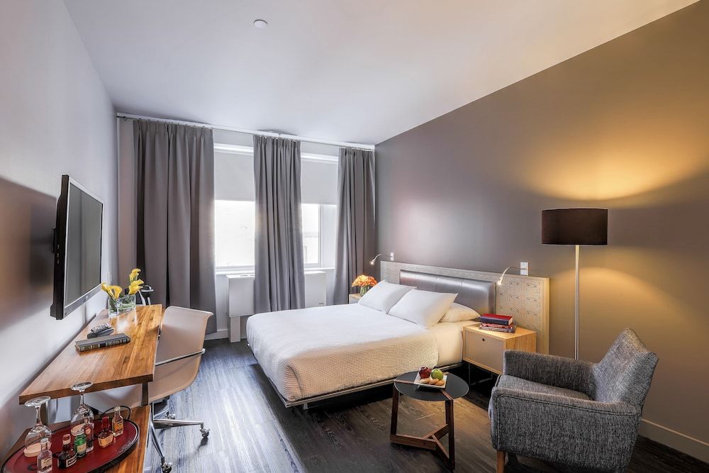 NU Hotel Brooklyn Standard Room, 1 Queen Bed