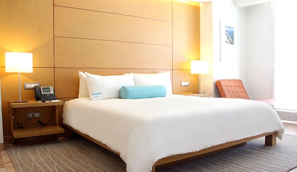 Deluxe King Size Bed Resort View