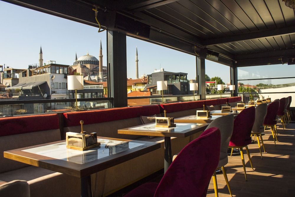 undefined The Byzantium Hotel & Suites - Special Class 9