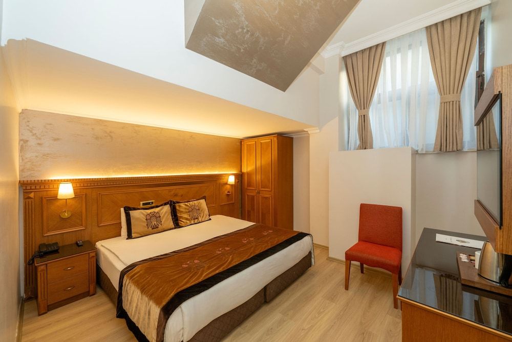 The Byzantium Hotel & Suites - Special Class Economy Room (Basement Floor) 2