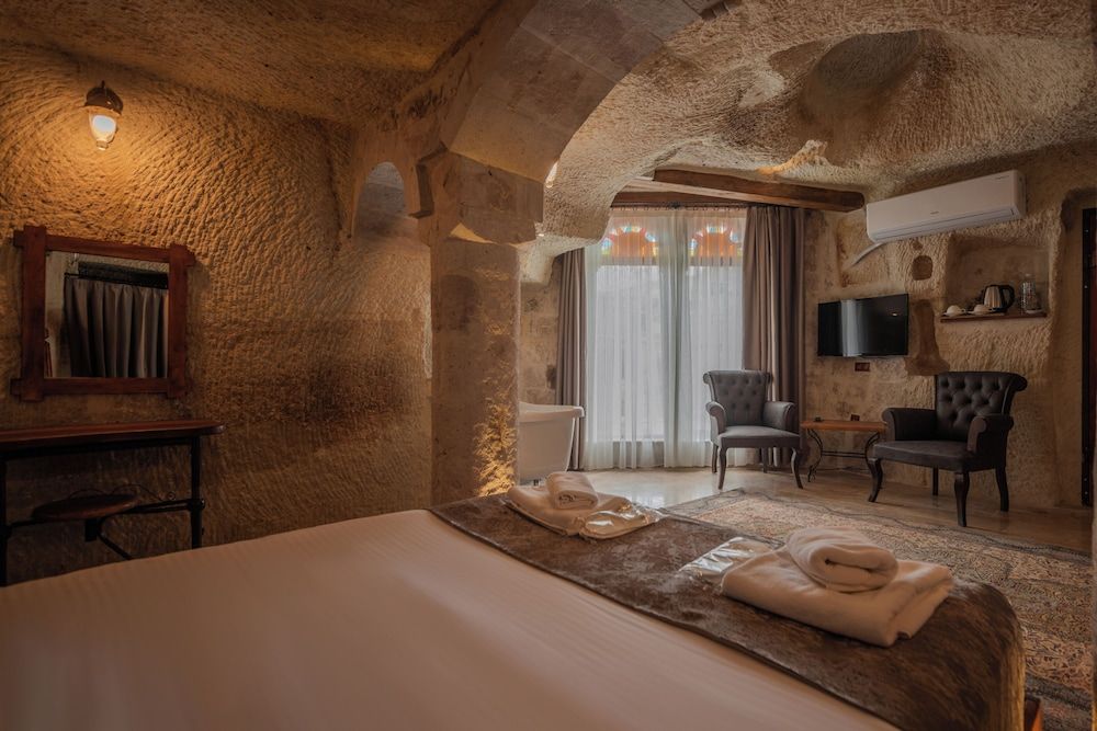 Aydinli Cave House Suite 13
